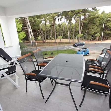 Apartment Karlo 1 Ровинь Экстерьер фото