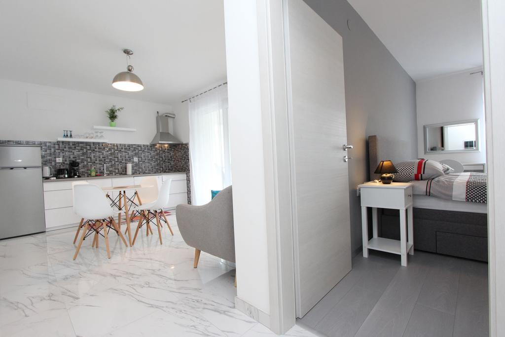 Apartment Karlo 1 Ровинь Экстерьер фото